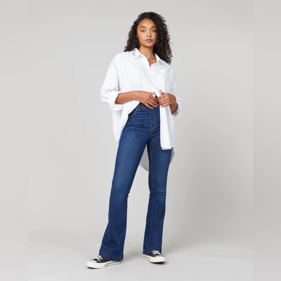 SPANX high rise flare dark wash blue jeans size medium - Picture 9 of 9